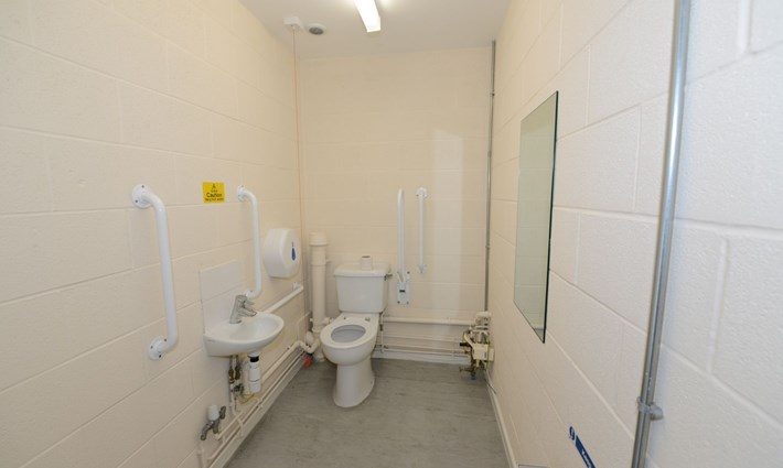 Birch Park Unit C Internal - Ladies or Disabled Toilets.JPG.jpg